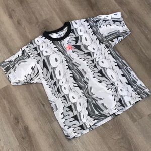 NEW ⭐️ Adidas Tee Shirt “Love Unites”